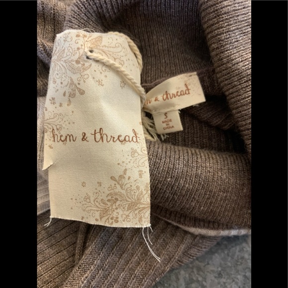 NWT Hem & Thread Brown/Tan Turtleneck Sweater sz S - Picture 5 of 6